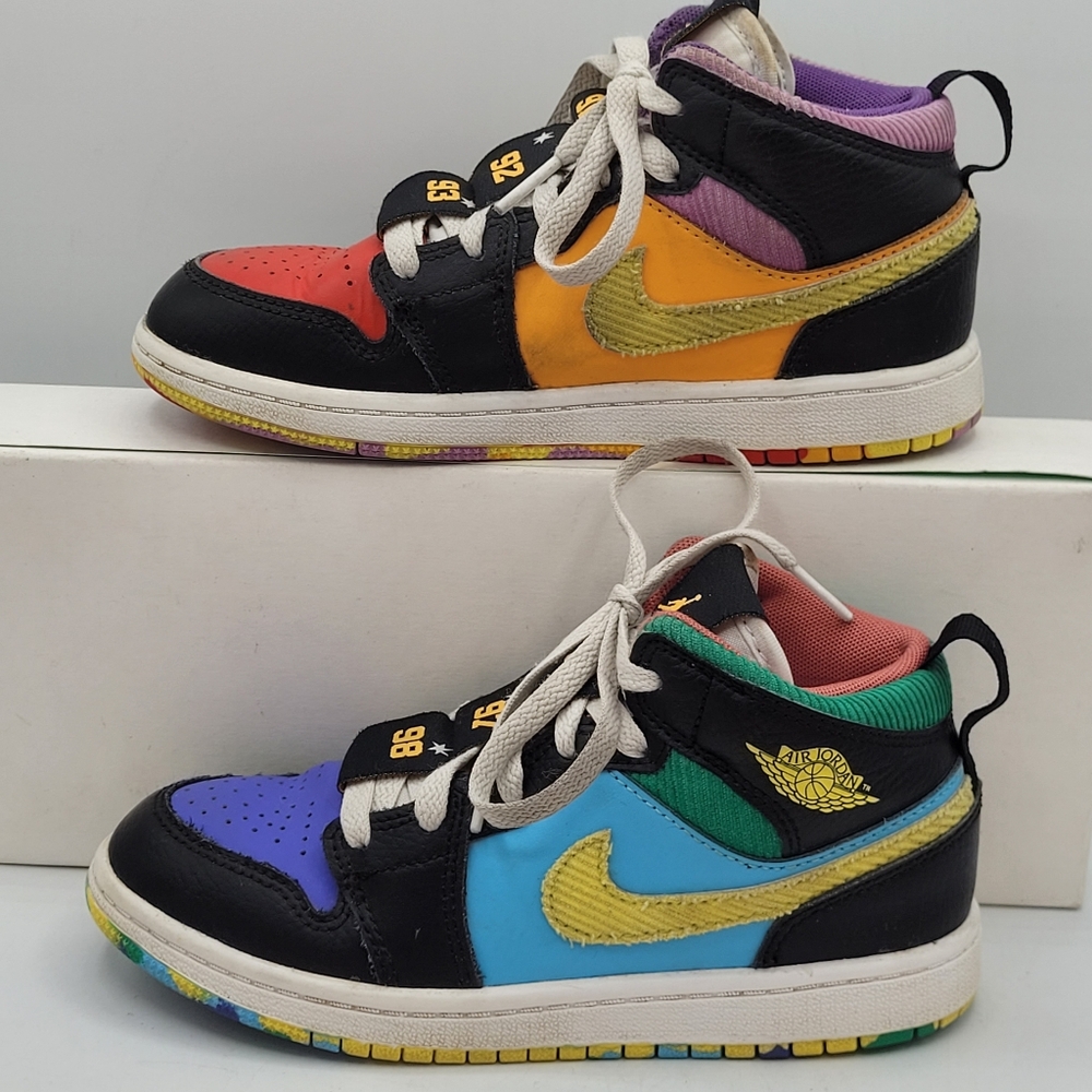 Jordan 1 Mid SS "Championships" sneakers Size 1.5